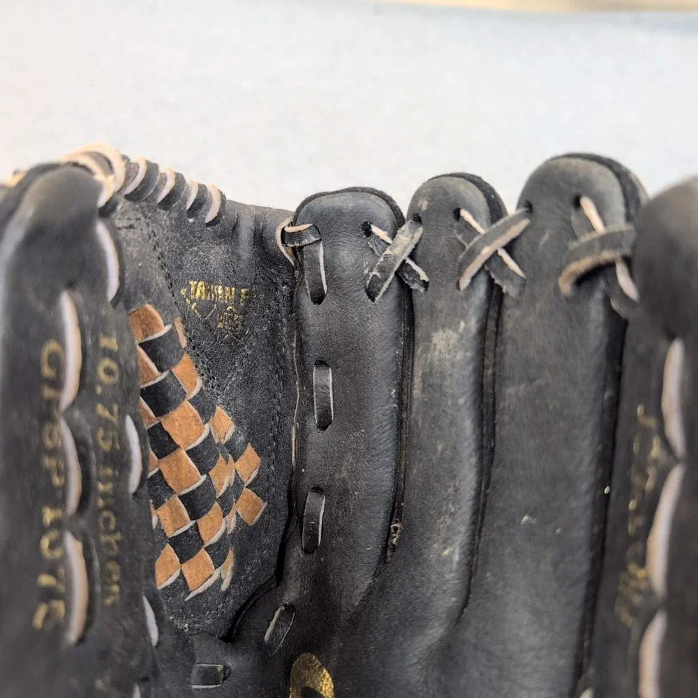 Mizuno Prospect PowerClose GPSP1075 Youth Baseball Glove Black/Tan RHT